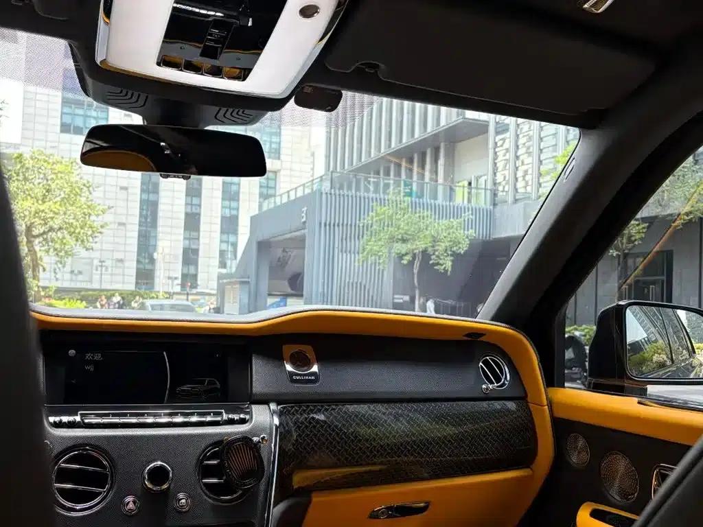 2018 Cullinan, four-seater version — миниатюра 10