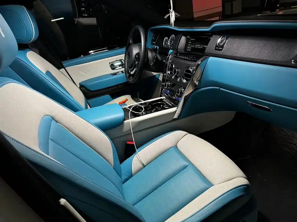 2018 Cullinan, four-seater version — миниатюра 6