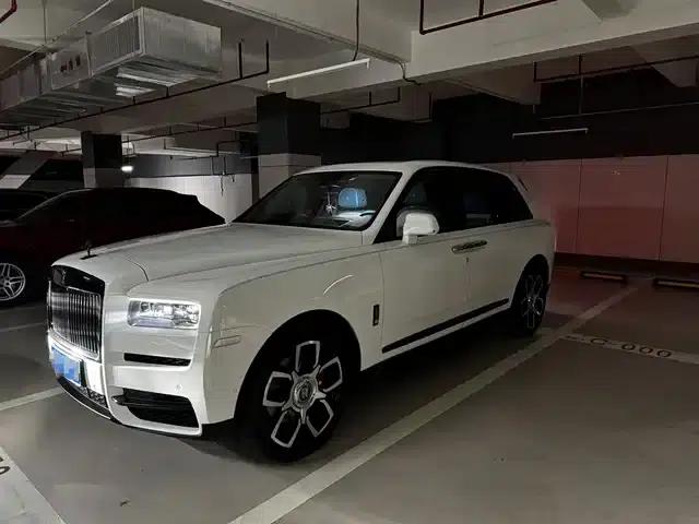 2018 Cullinan, four-seater version