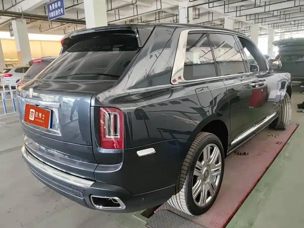 2018 Cullinan, four-seater version — миниатюра 2