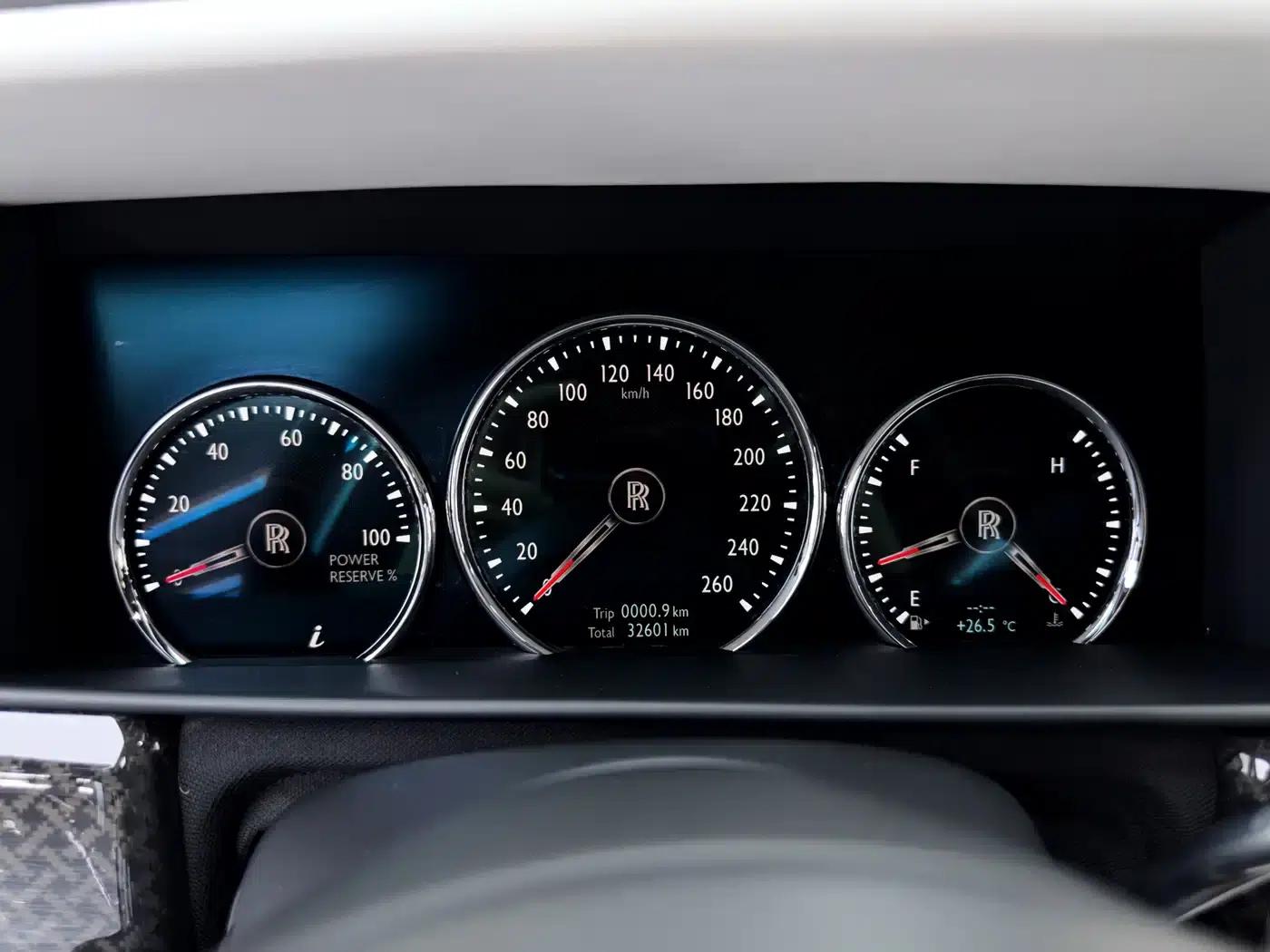 2020 Cullinan Black Badge — миниатюра 17