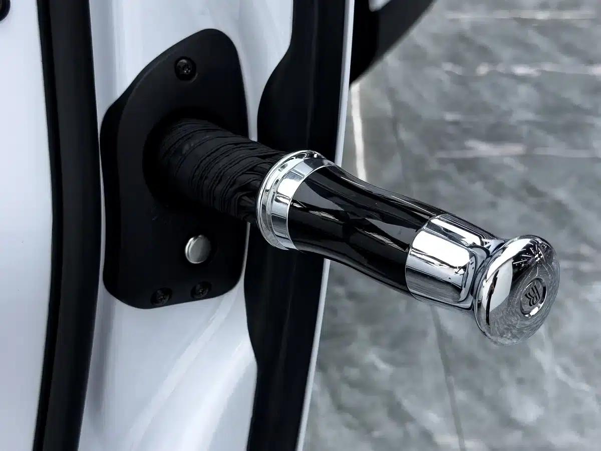 2020 Cullinan Black Badge — миниатюра 25