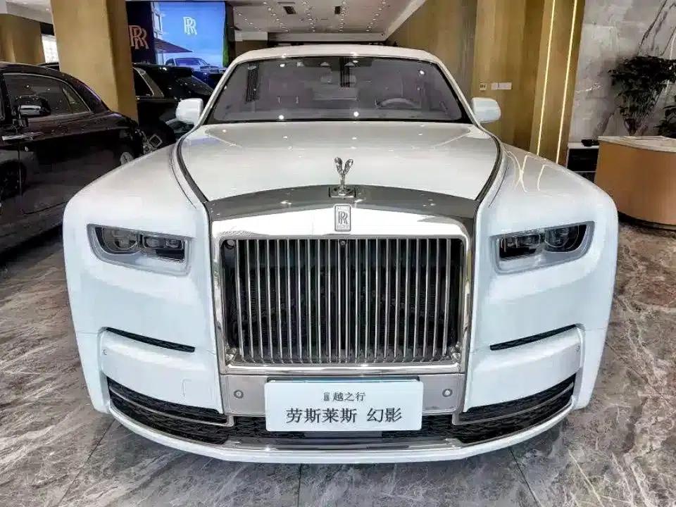 2018 Phantom 6.7T Long Wheelbase — миниатюра 2