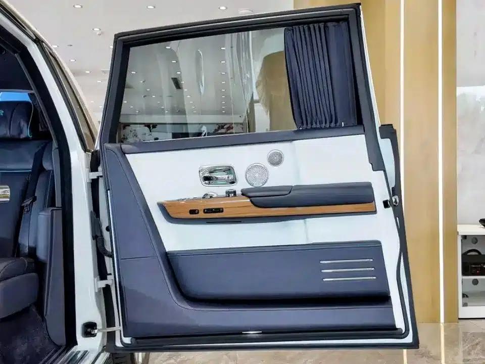 2018 Phantom 6.7T Long Wheelbase — миниатюра 12