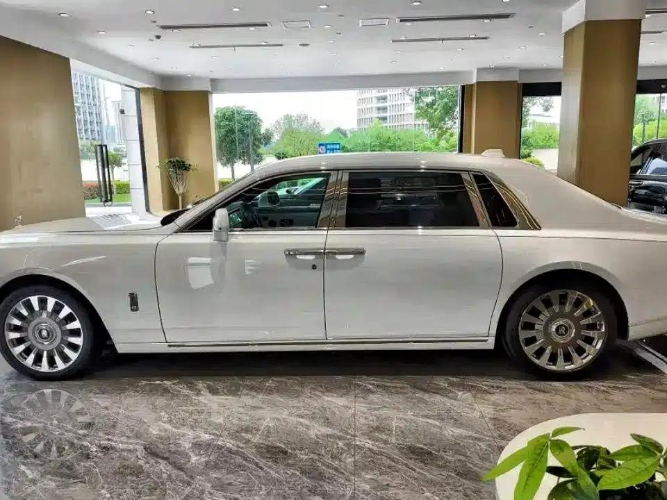 2018 Phantom 6.7T Long Wheelbase — миниатюра 3