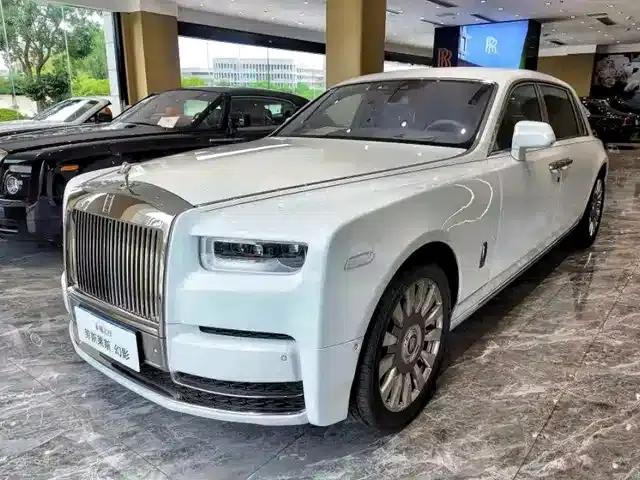 2018 Phantom 6.7T Long Wheelbase