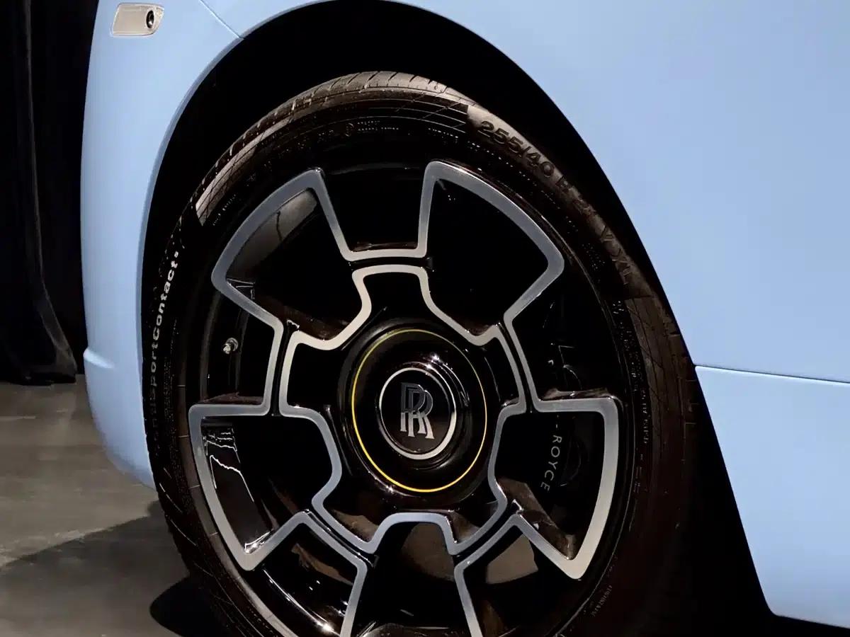 2018 Phantom 6.6T Black Badge — миниатюра 8
