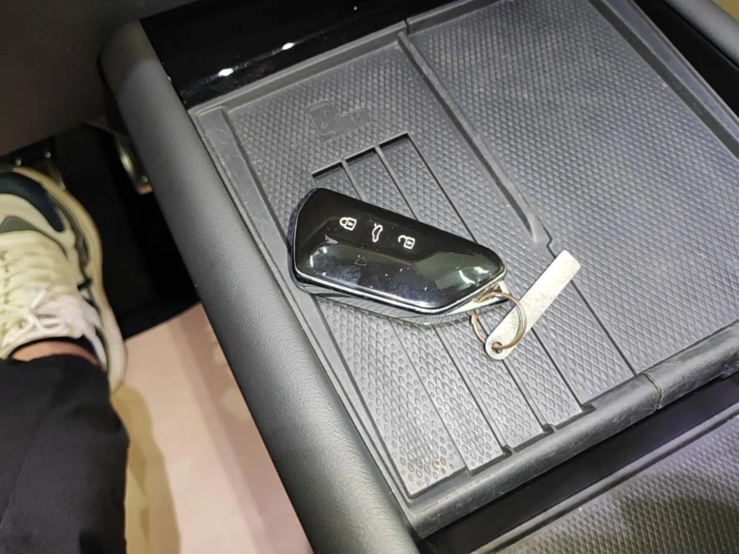 Volkswagen ID.UNYX 2024 Revised Ultra Long-Range Version — миниатюра 12