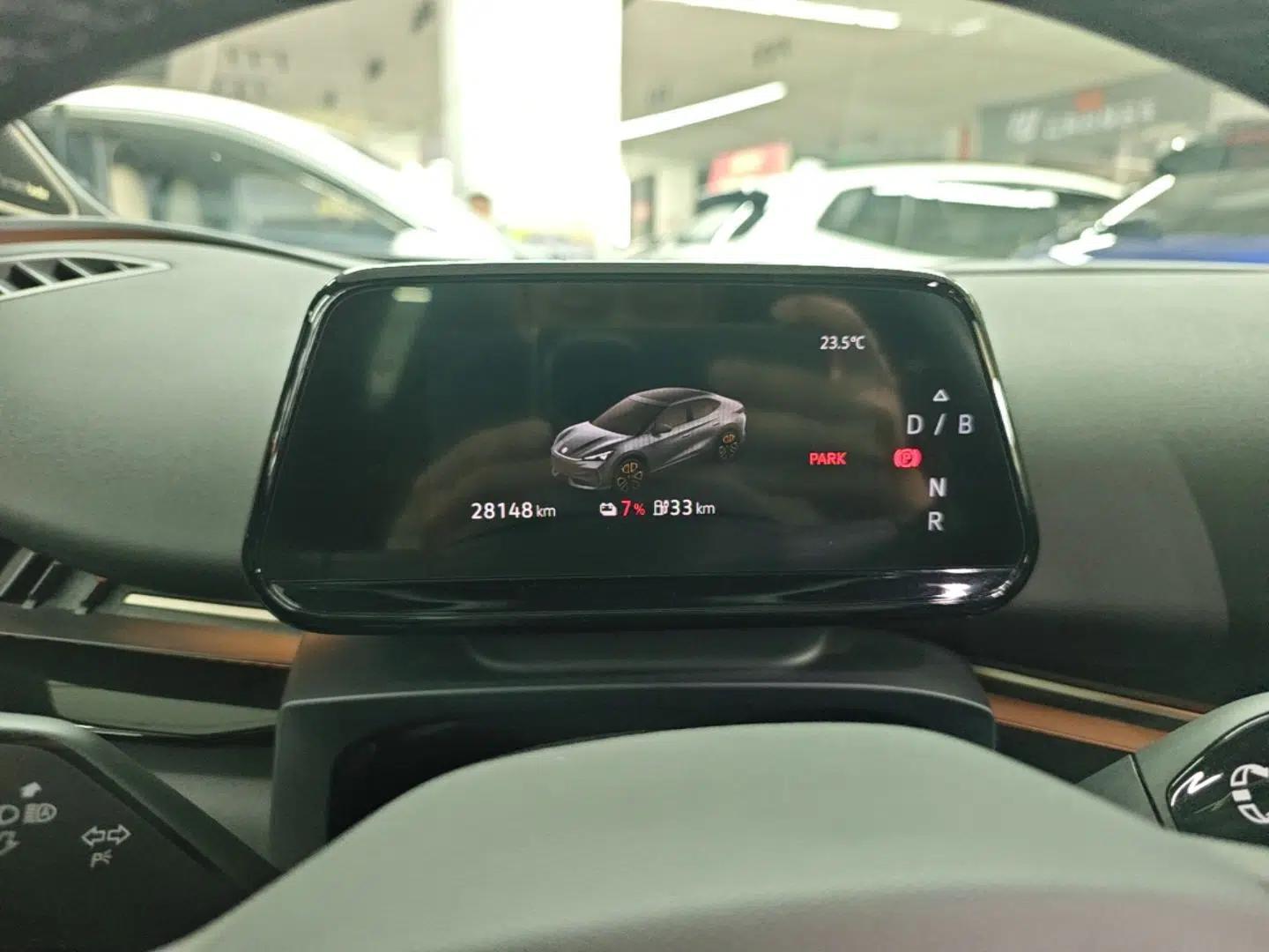 Volkswagen ID.UNYX 2024 Revised Ultra Long-Range Version — миниатюра 15