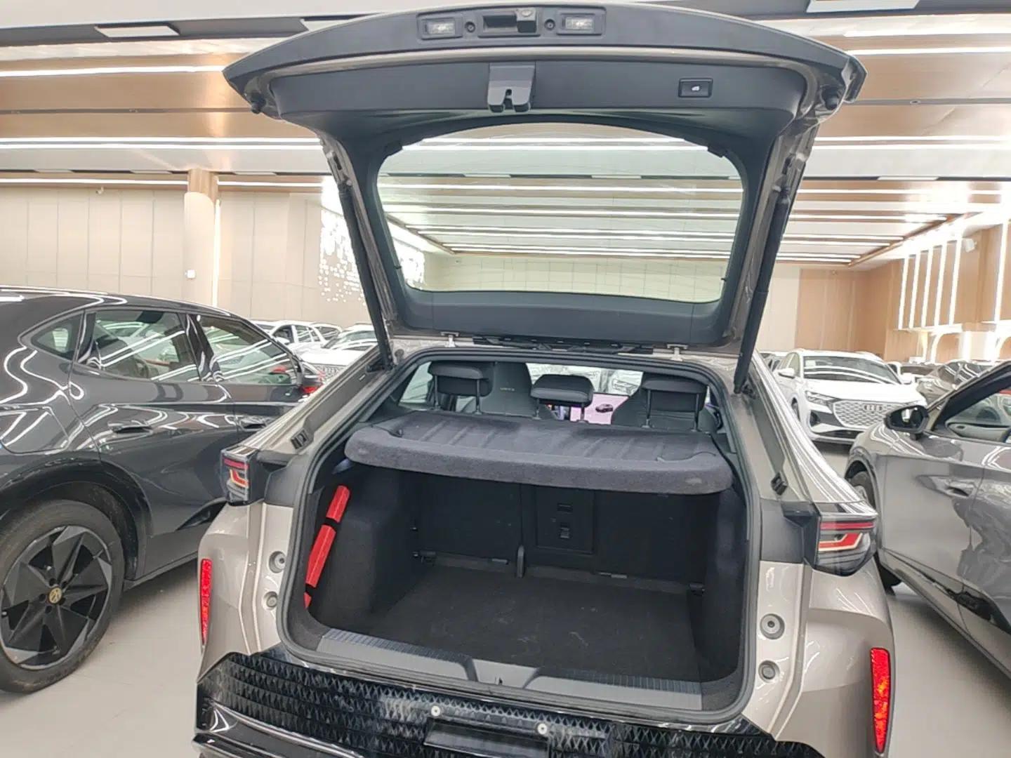 Volkswagen ID.UNYX 2024 Revised Ultra Long-Range Version — миниатюра 21