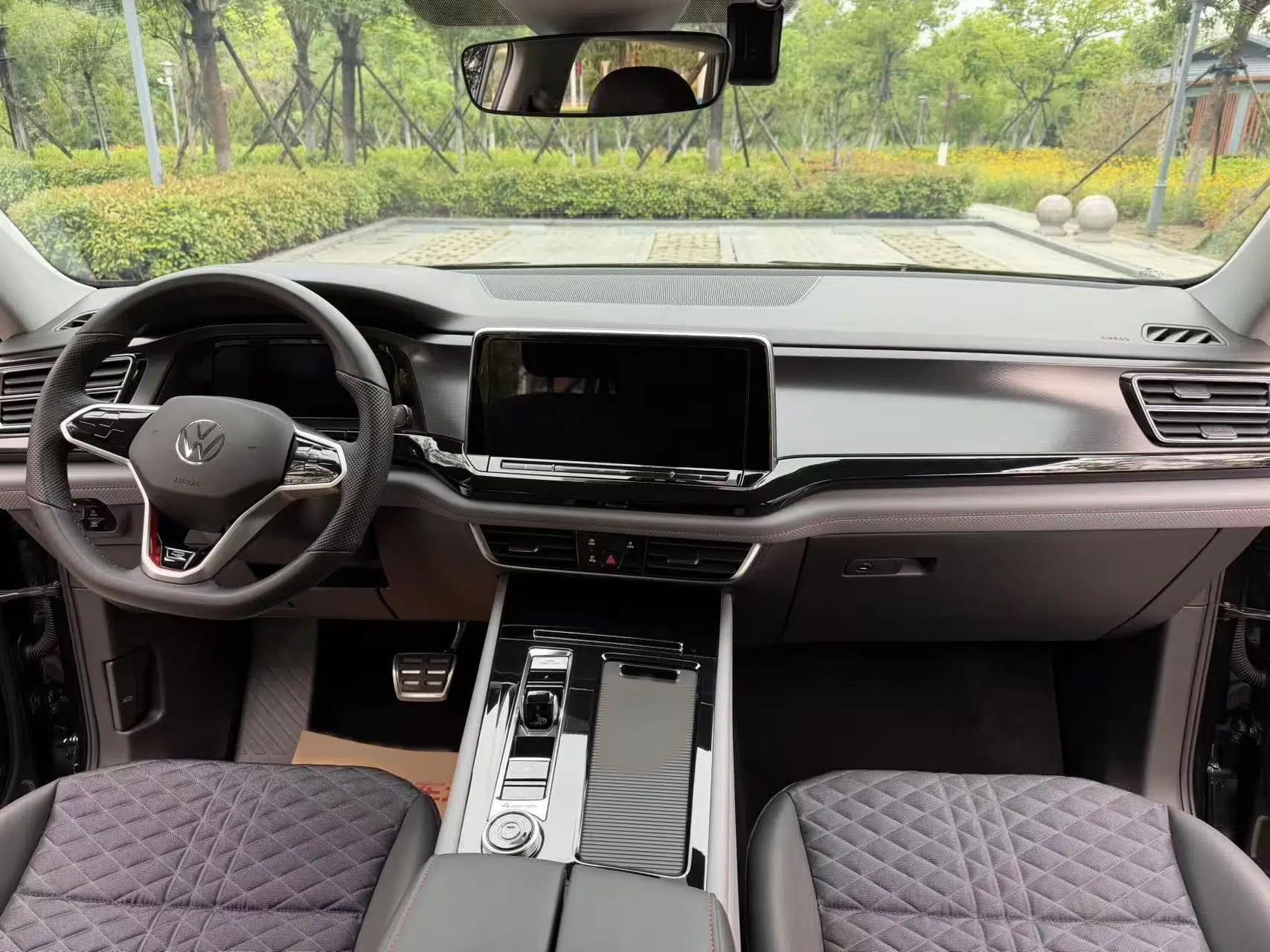 Volkswagen Teramont X 2023 Facelift 380TSI Four-Wheel Drive Luxury Edition — миниатюра 18
