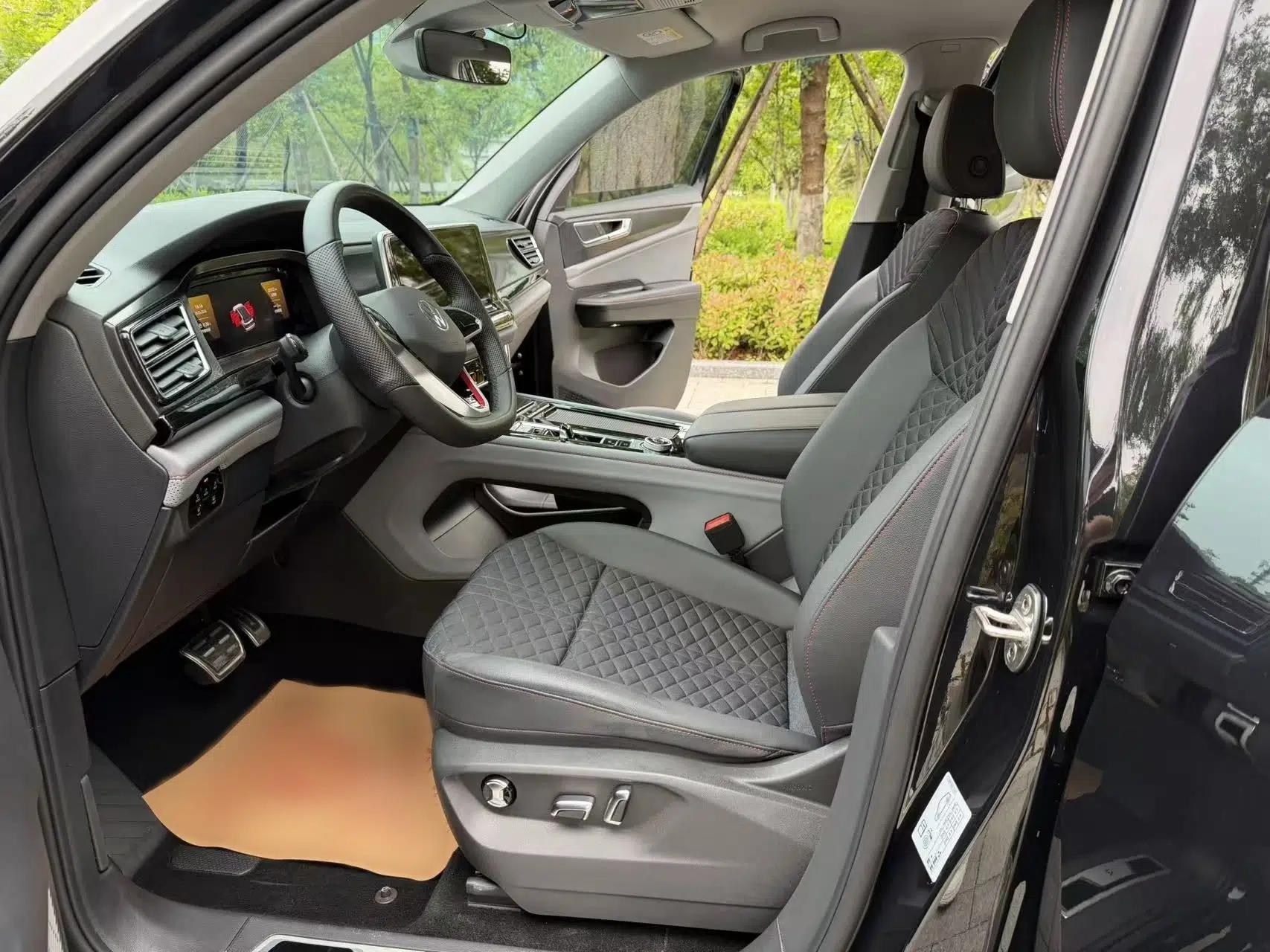 Volkswagen Teramont X 2023 Facelift 380TSI Four-Wheel Drive Luxury Edition — миниатюра 24