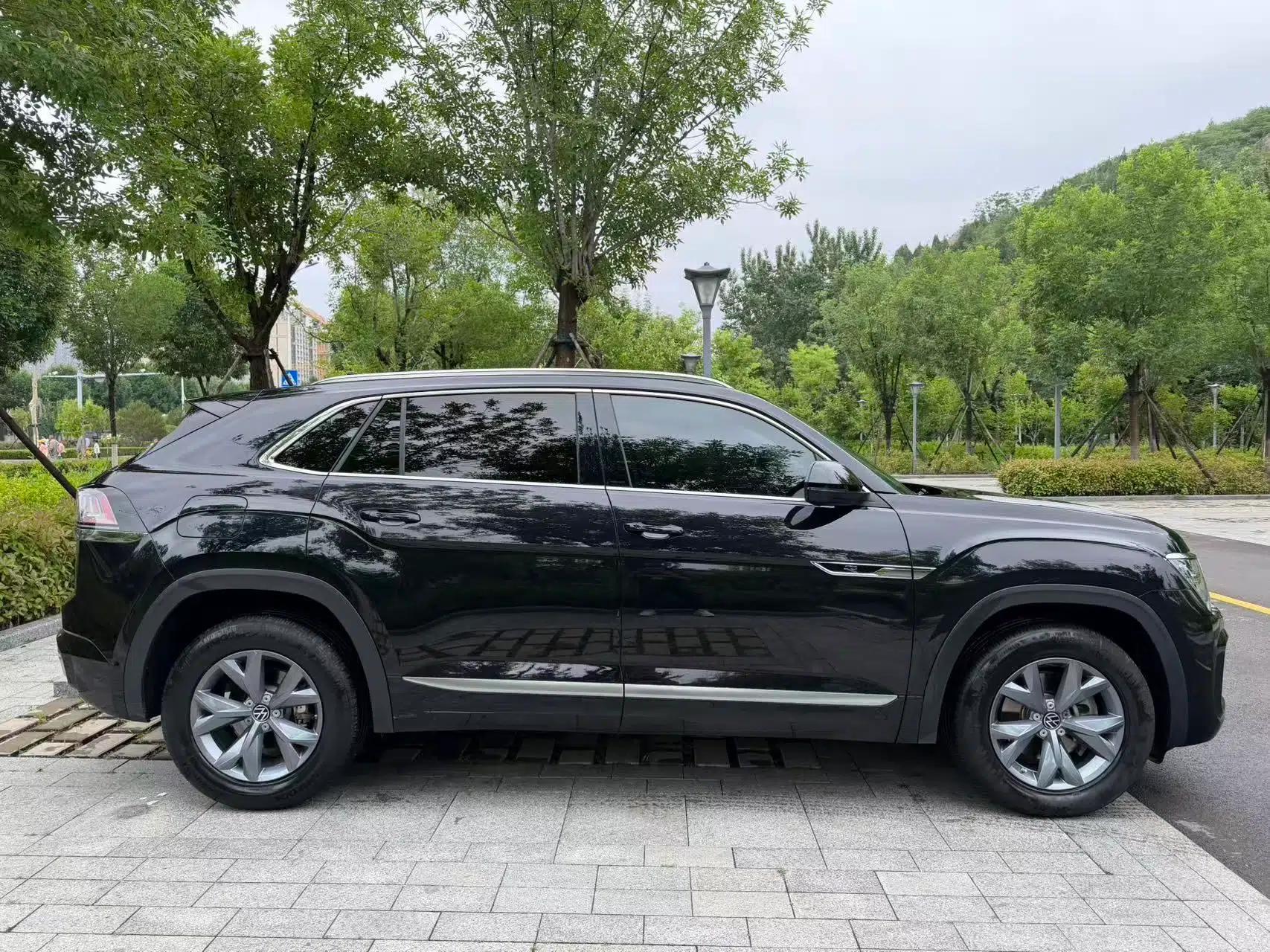 Volkswagen Teramont X 2023 Facelift 380TSI Four-Wheel Drive Luxury Edition — миниатюра 9