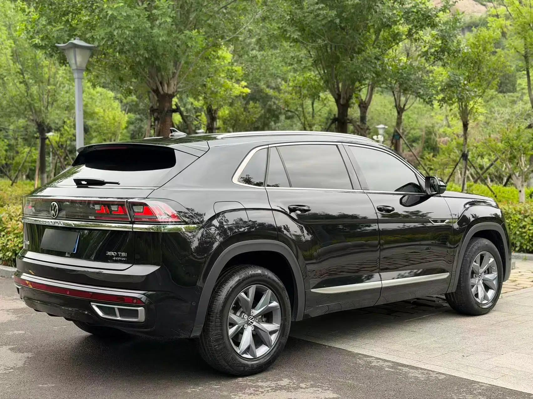 Volkswagen Teramont X 2023 Facelift 380TSI Four-Wheel Drive Luxury Edition — миниатюра 10