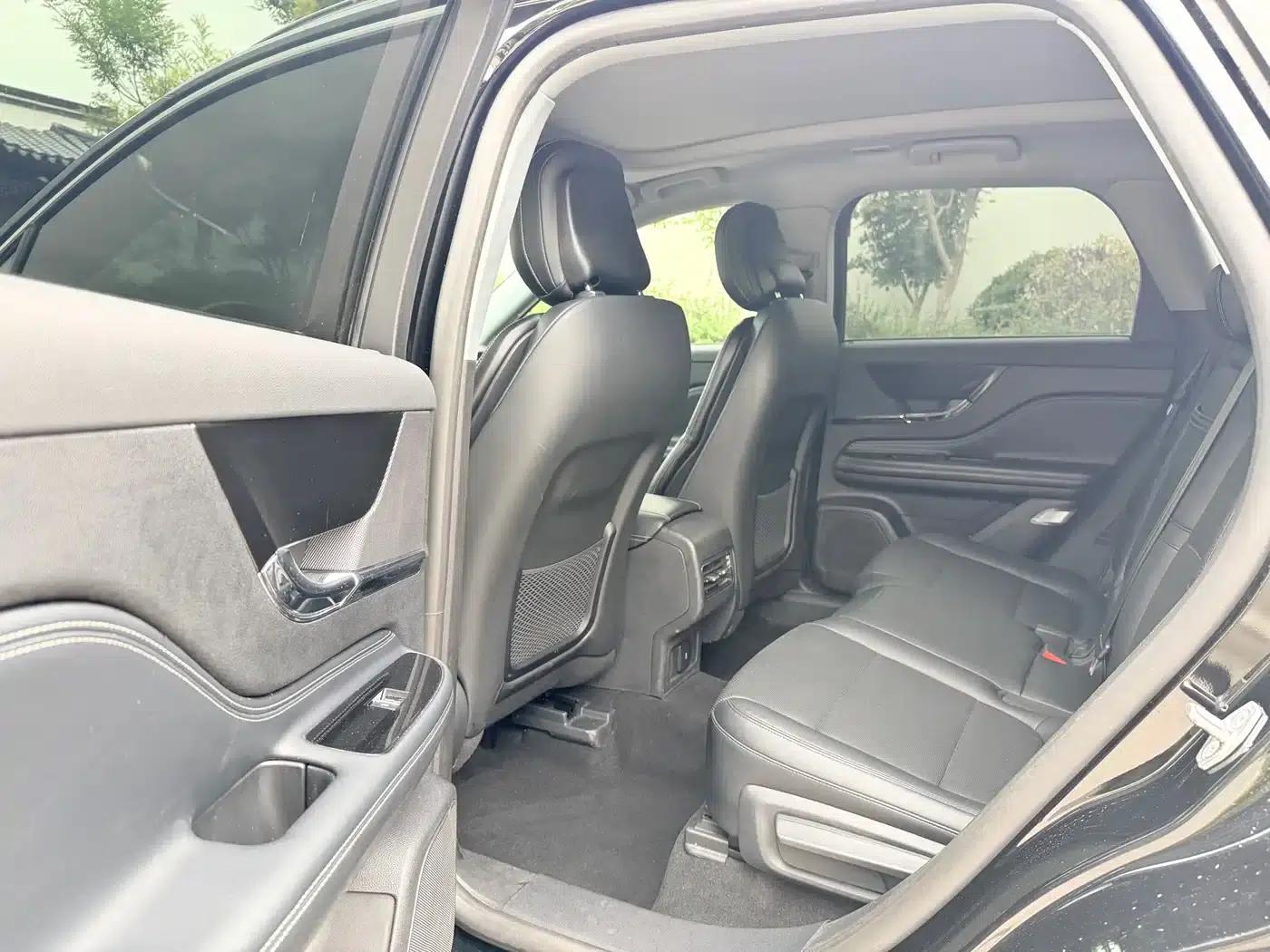 Adventurer 2022 2.0T 2WD Premium Edition — миниатюра 9