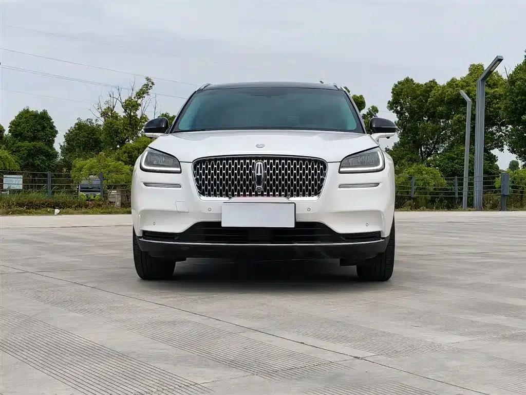 Adventurer 2022 2.0T 2WD Premium Edition — миниатюра 1