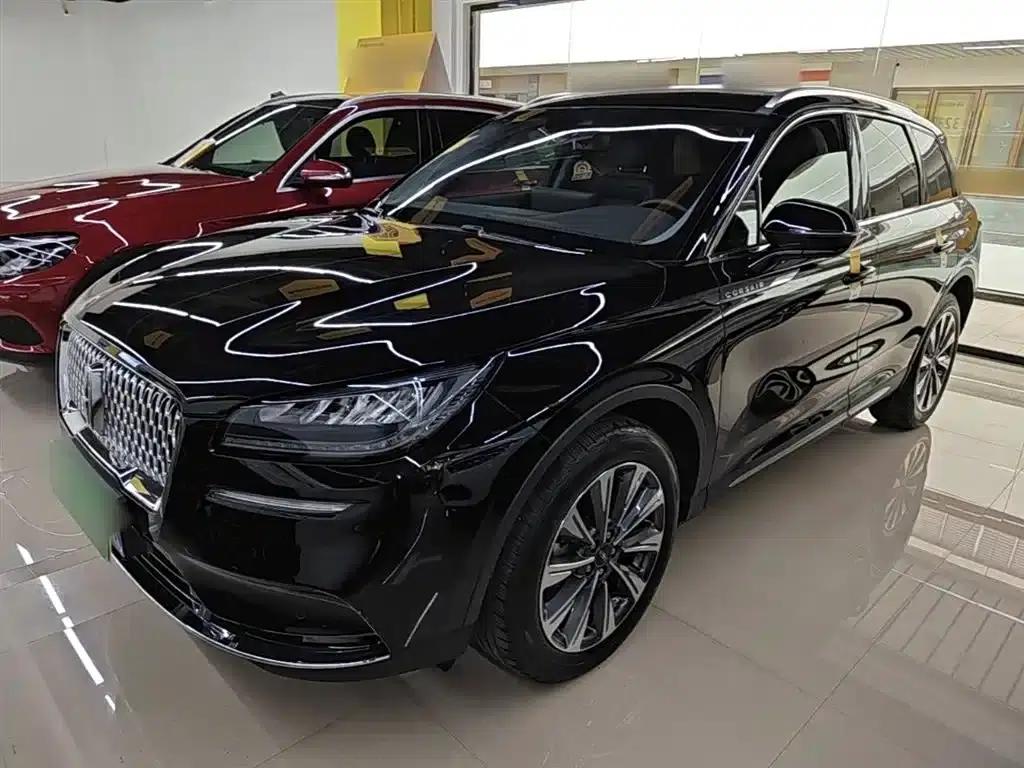 Adventurer 2022 2.0T 2WD Premium Edition — миниатюра 1