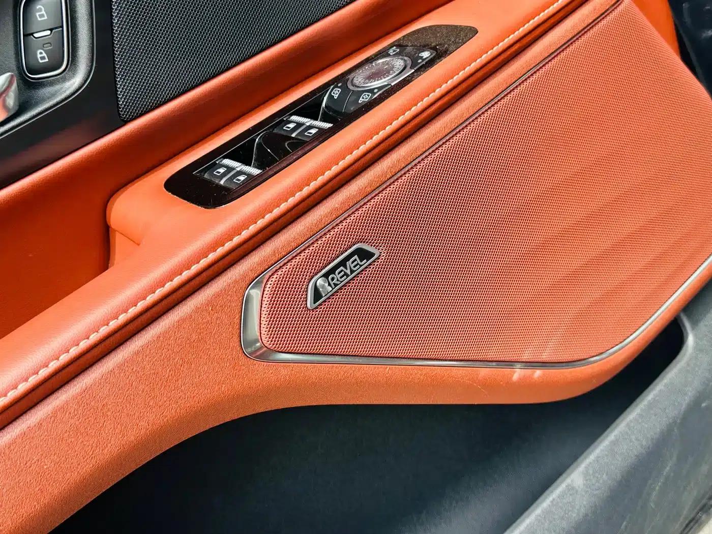 Navigator 2023 2.0T AWD Premium Edition — миниатюра 11