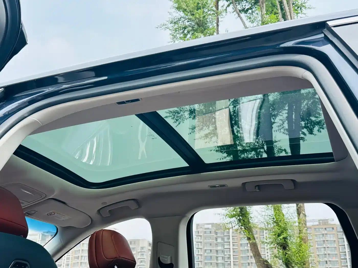 Navigator 2023 2.0T AWD Premium Edition — миниатюра 16