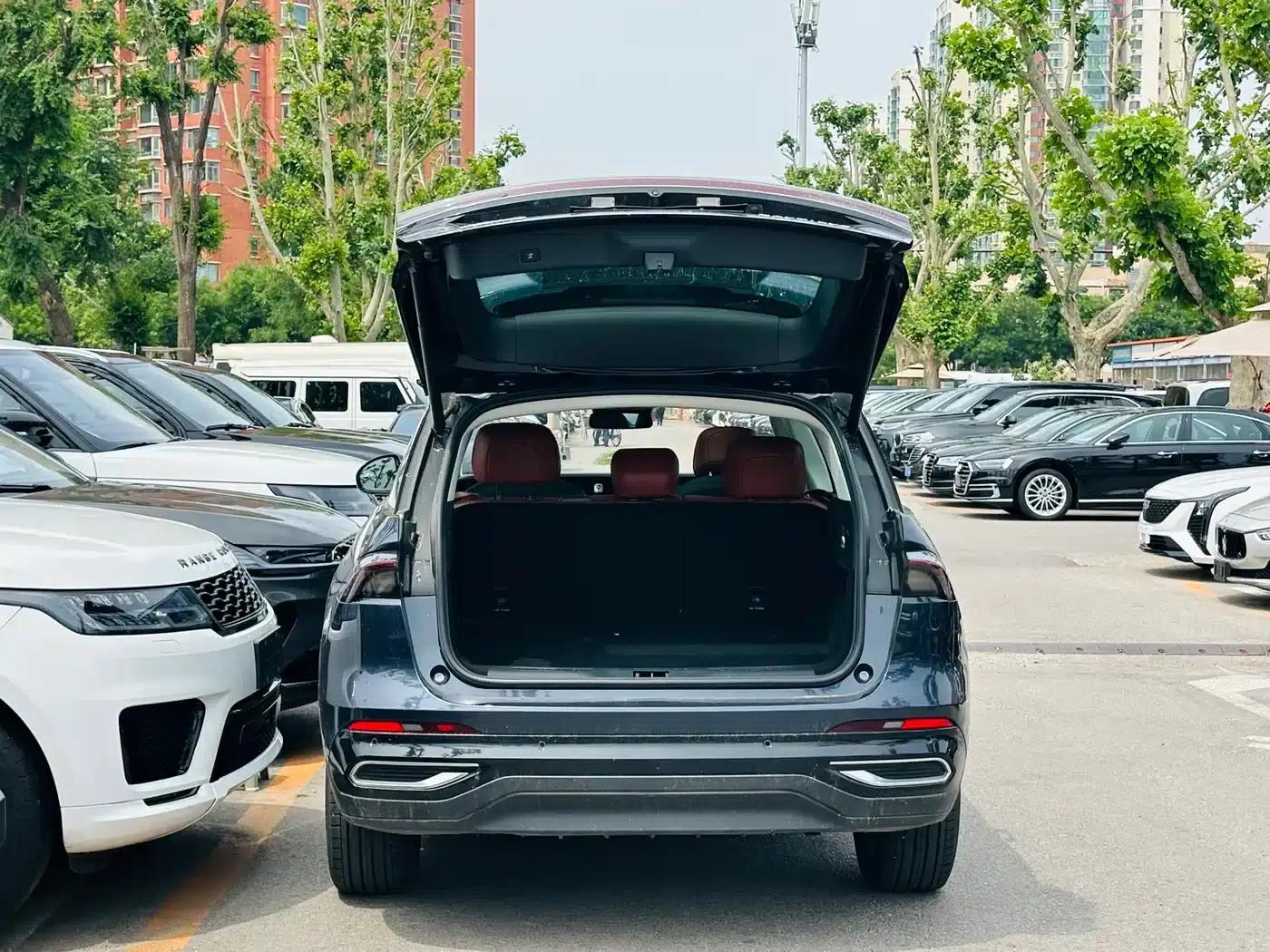 Navigator 2023 2.0T AWD Premium Edition — миниатюра 29