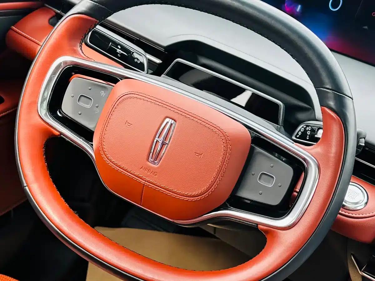 Navigator 2023 2.0T AWD Premium Edition — миниатюра 16