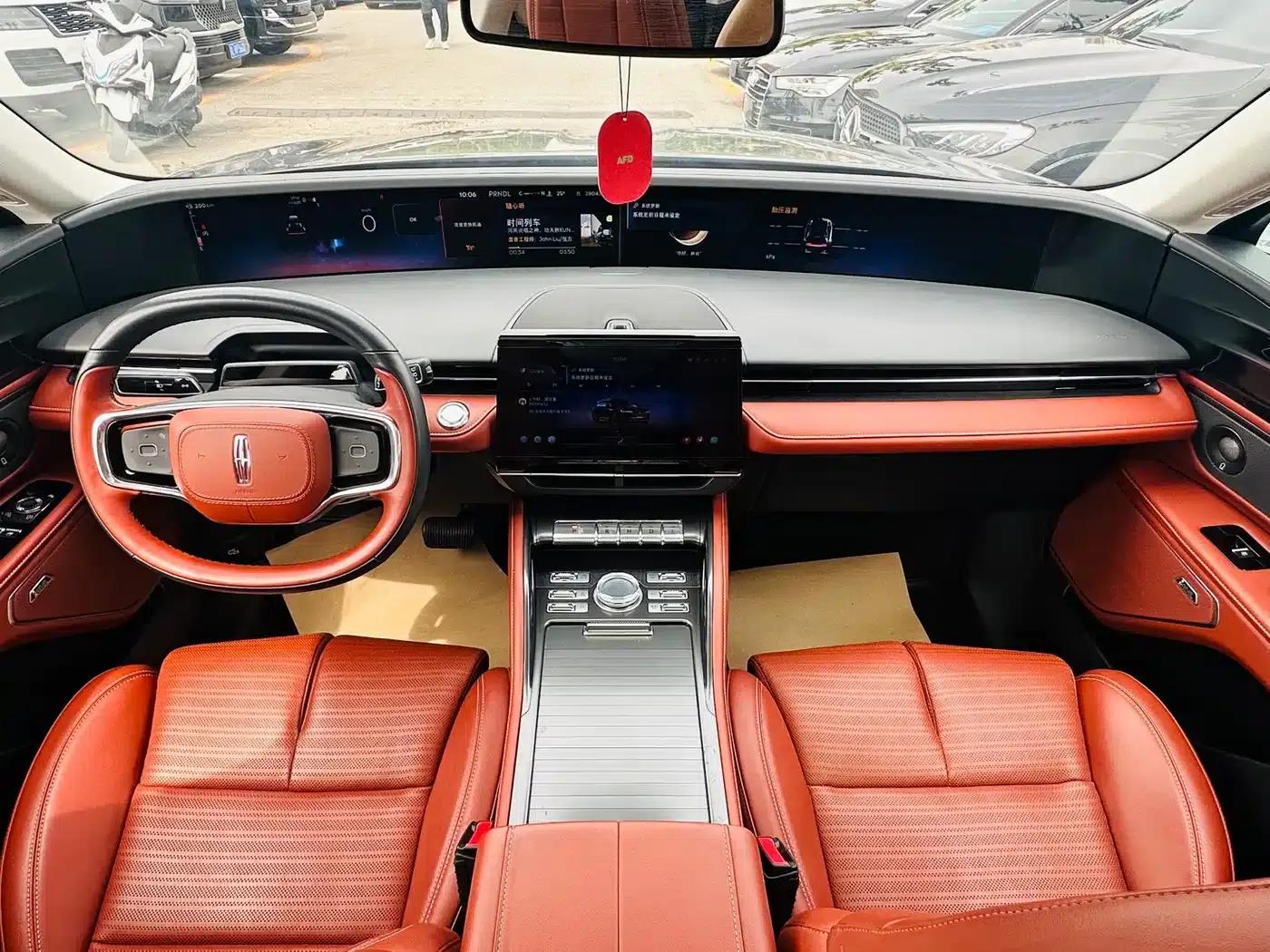 Navigator 2023 2.0T AWD Premium Edition — миниатюра 19