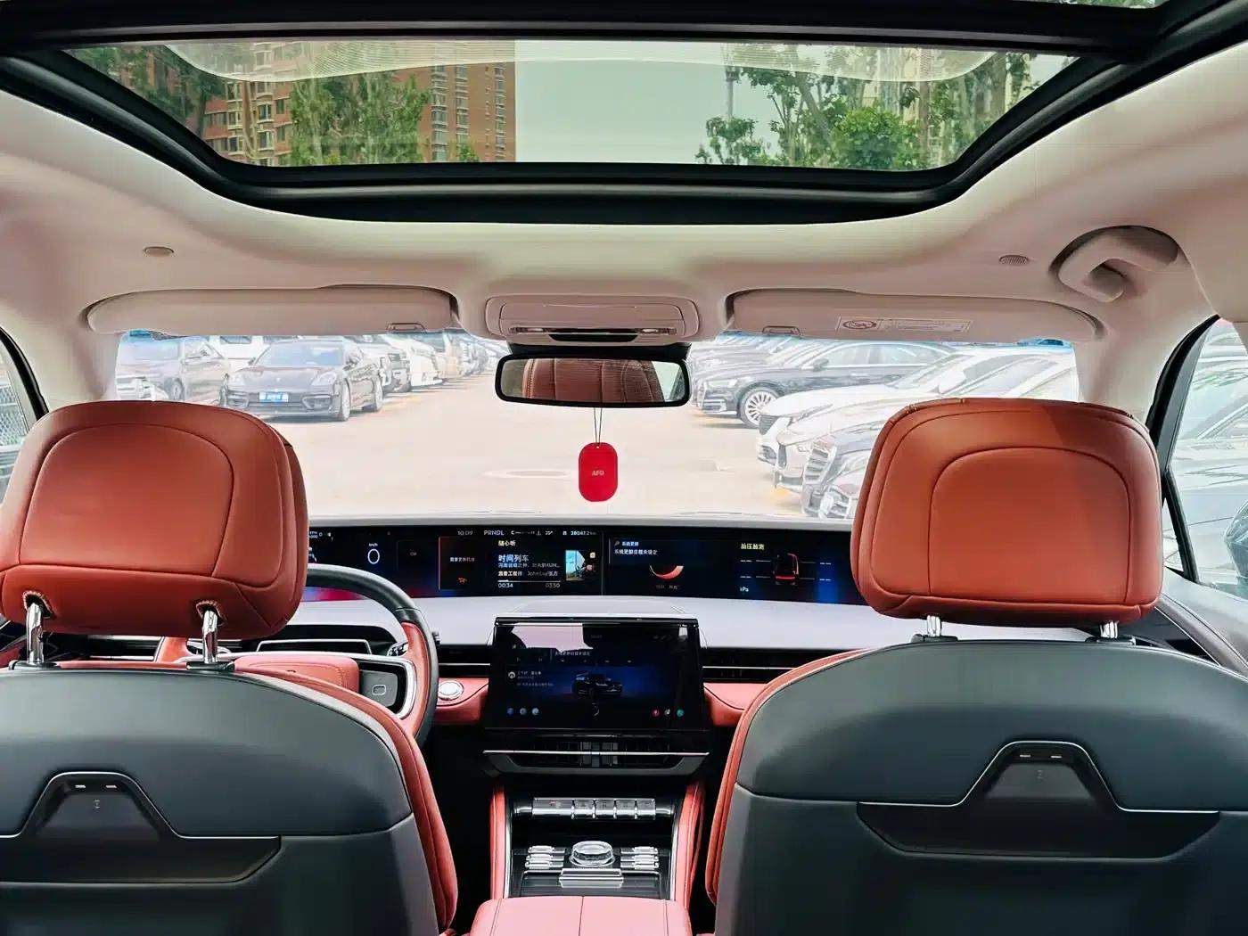 Navigator 2023 2.0T AWD Premium Edition — миниатюра 24