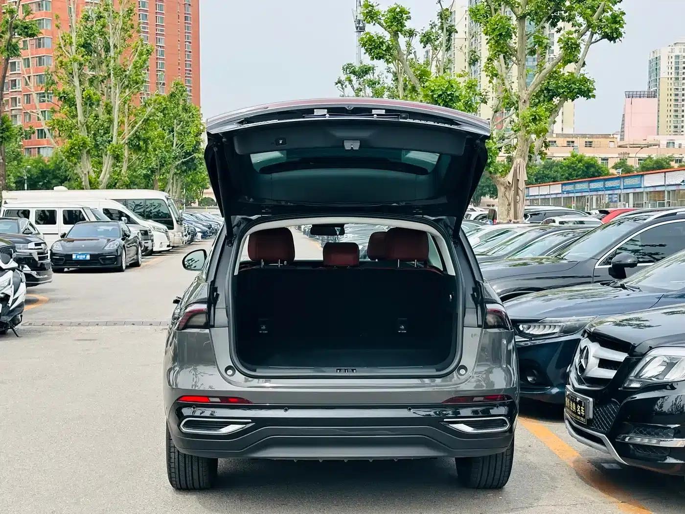 Navigator 2023 2.0T AWD Premium Edition — миниатюра 28