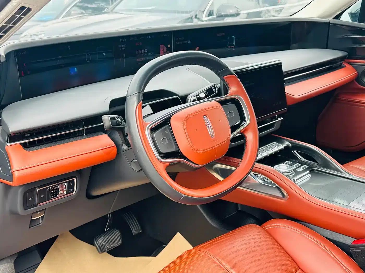 Navigator 2023 2.0T AWD Premium Edition — миниатюра 8