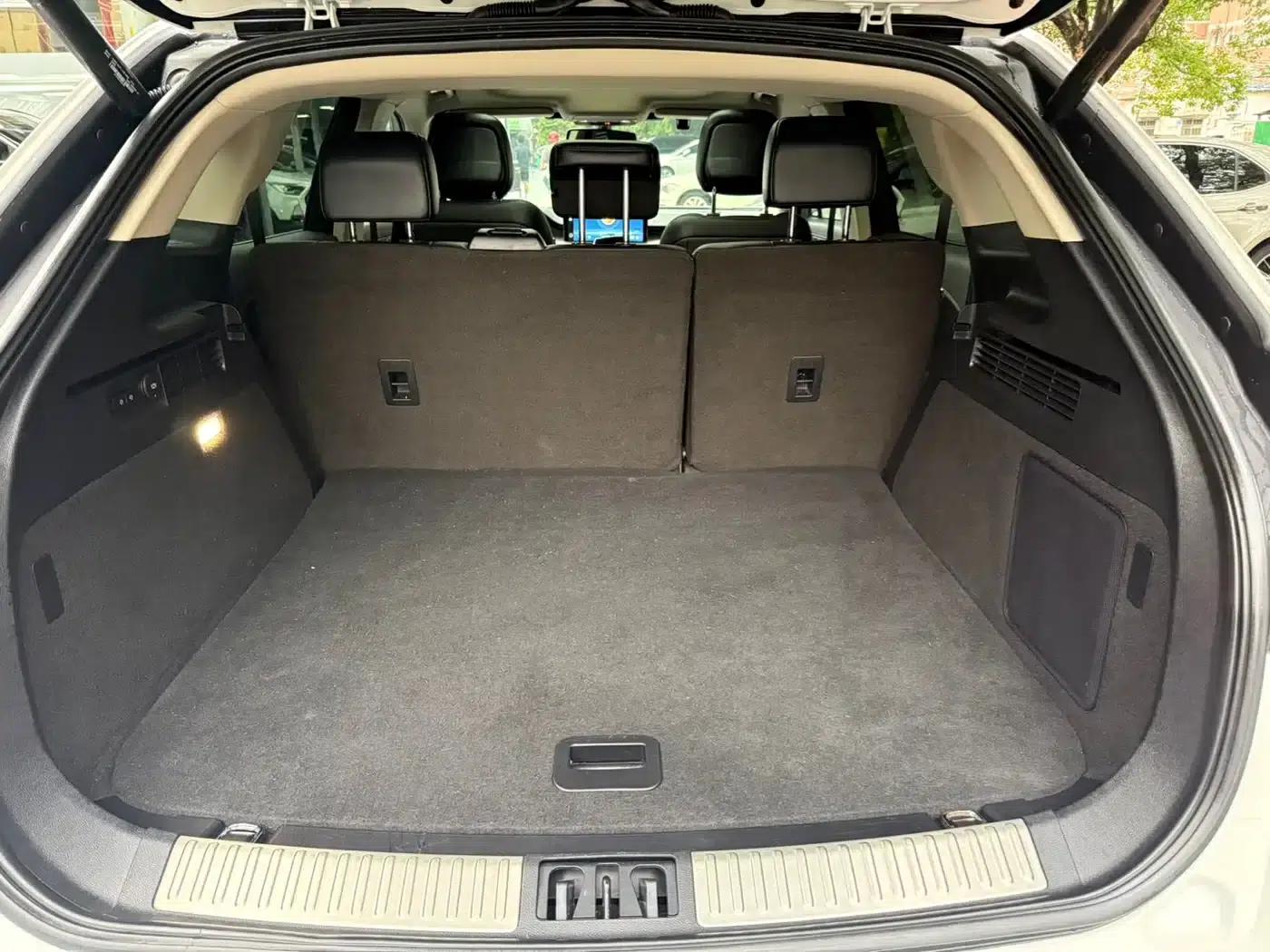 Navigator 2021 2.0T 2WD Premium Edition — миниатюра 18