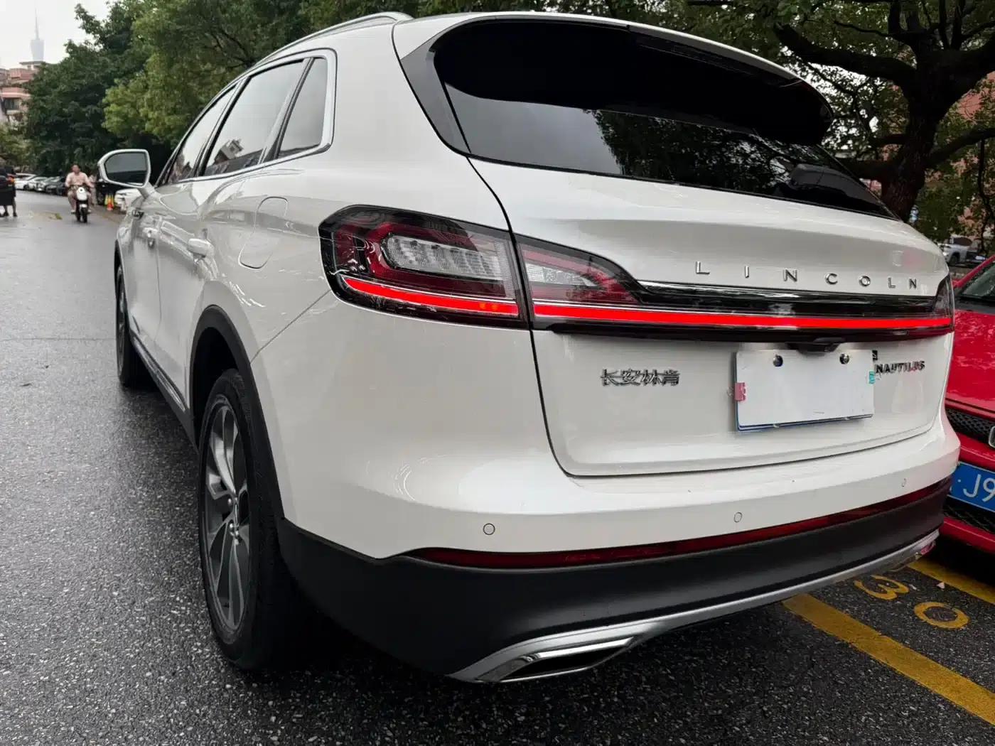 Navigator 2021 2.0T 2WD Premium Edition — миниатюра 24