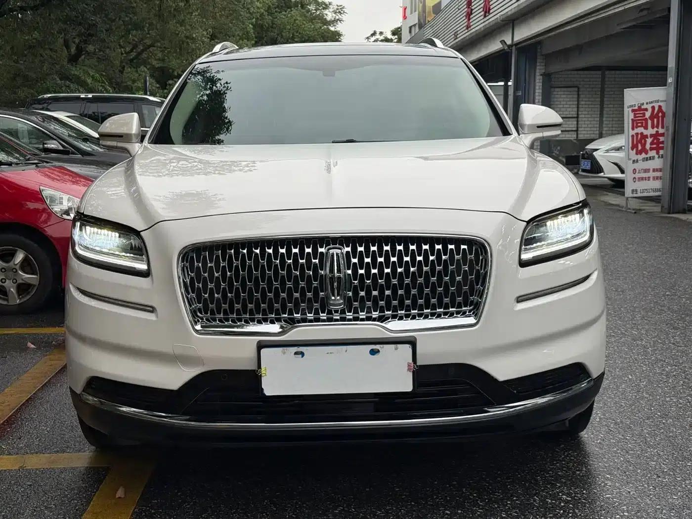 Navigator 2021 2.0T 2WD Premium Edition — миниатюра 4