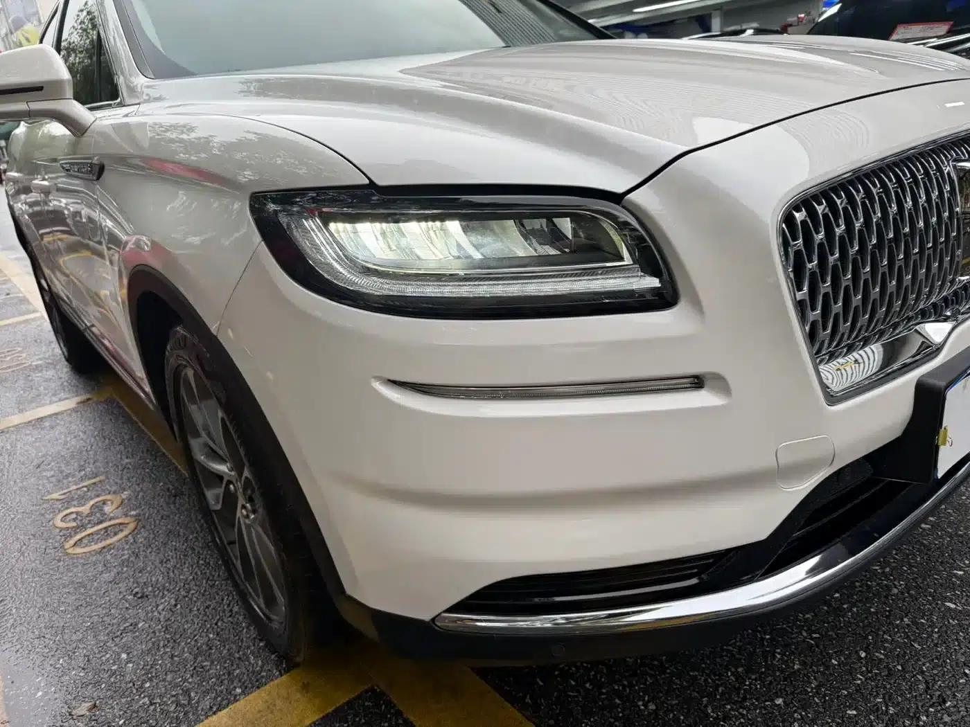 Navigator 2021 2.0T 2WD Premium Edition — миниатюра 6
