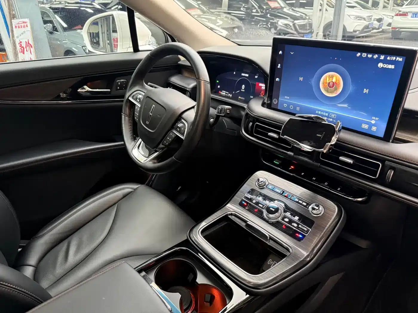 Navigator 2021 2.0T 2WD Premium Edition — миниатюра 10