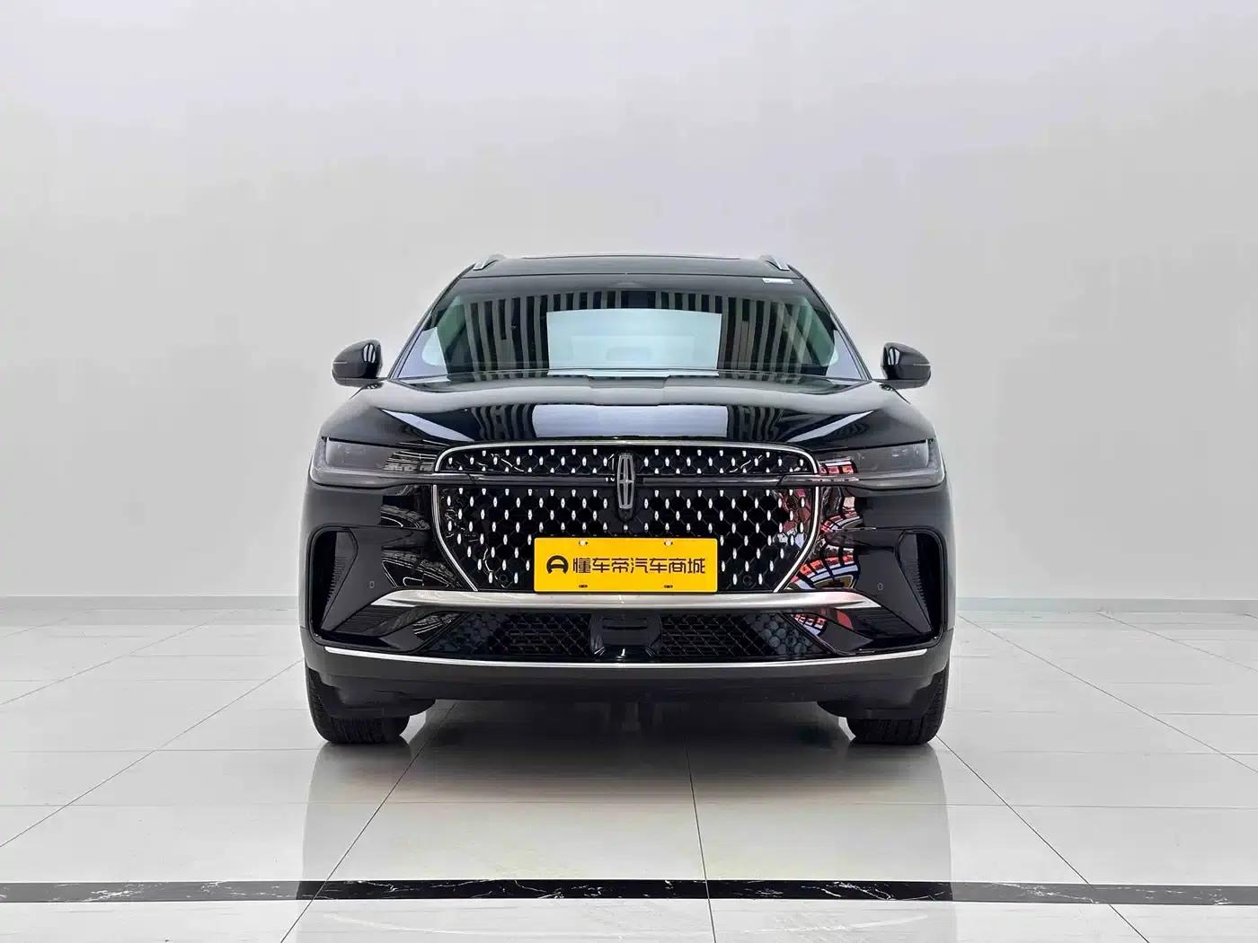Navigator 2025 2.0T AWD Premium Edition — миниатюра 2