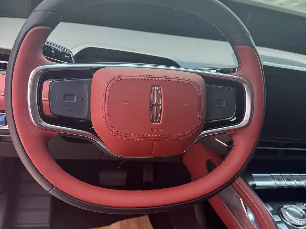 Navigator 2025 2.0T AWD Premium Hybrid — миниатюра 16