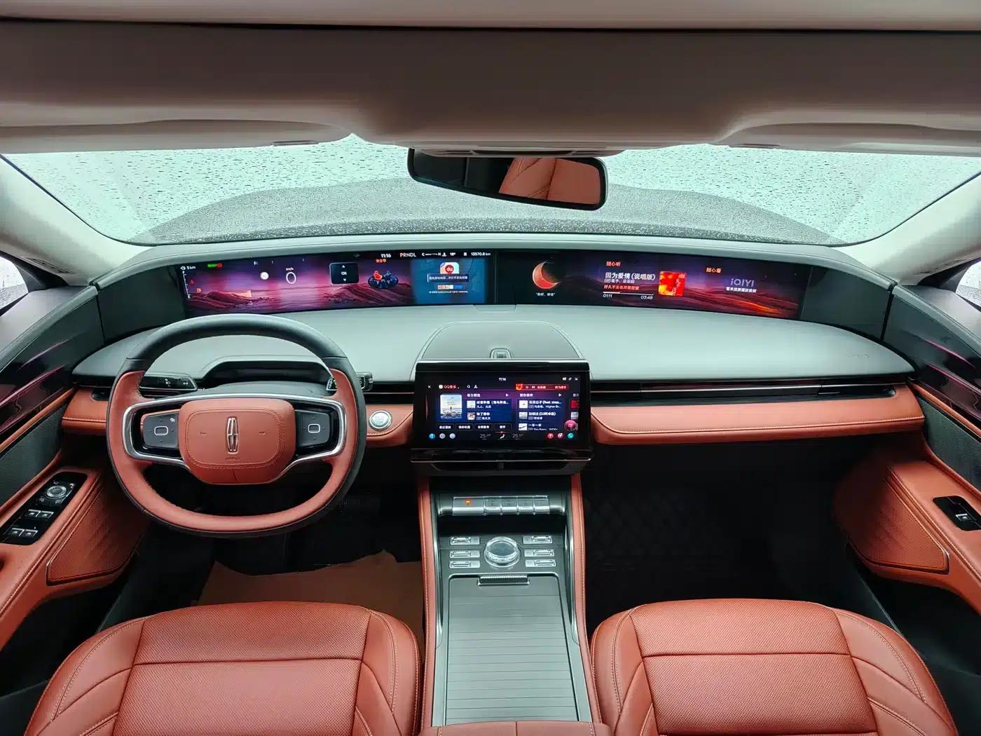 Navigator 2025 2.0T AWD Premium Hybrid — миниатюра 6