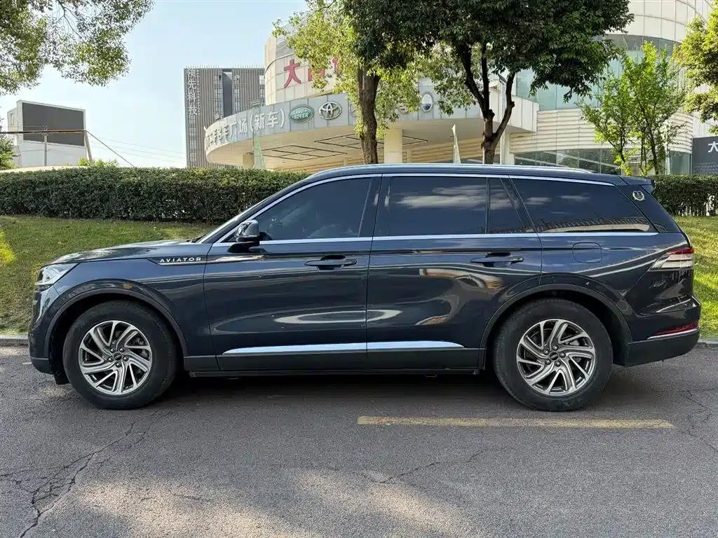 2020 Aviator 3.0T V6 AWD Premium Edition — миниатюра 3