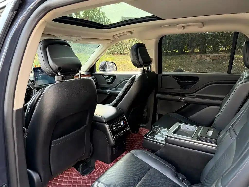 2020 Aviator 3.0T V6 AWD Premium Edition — миниатюра 9