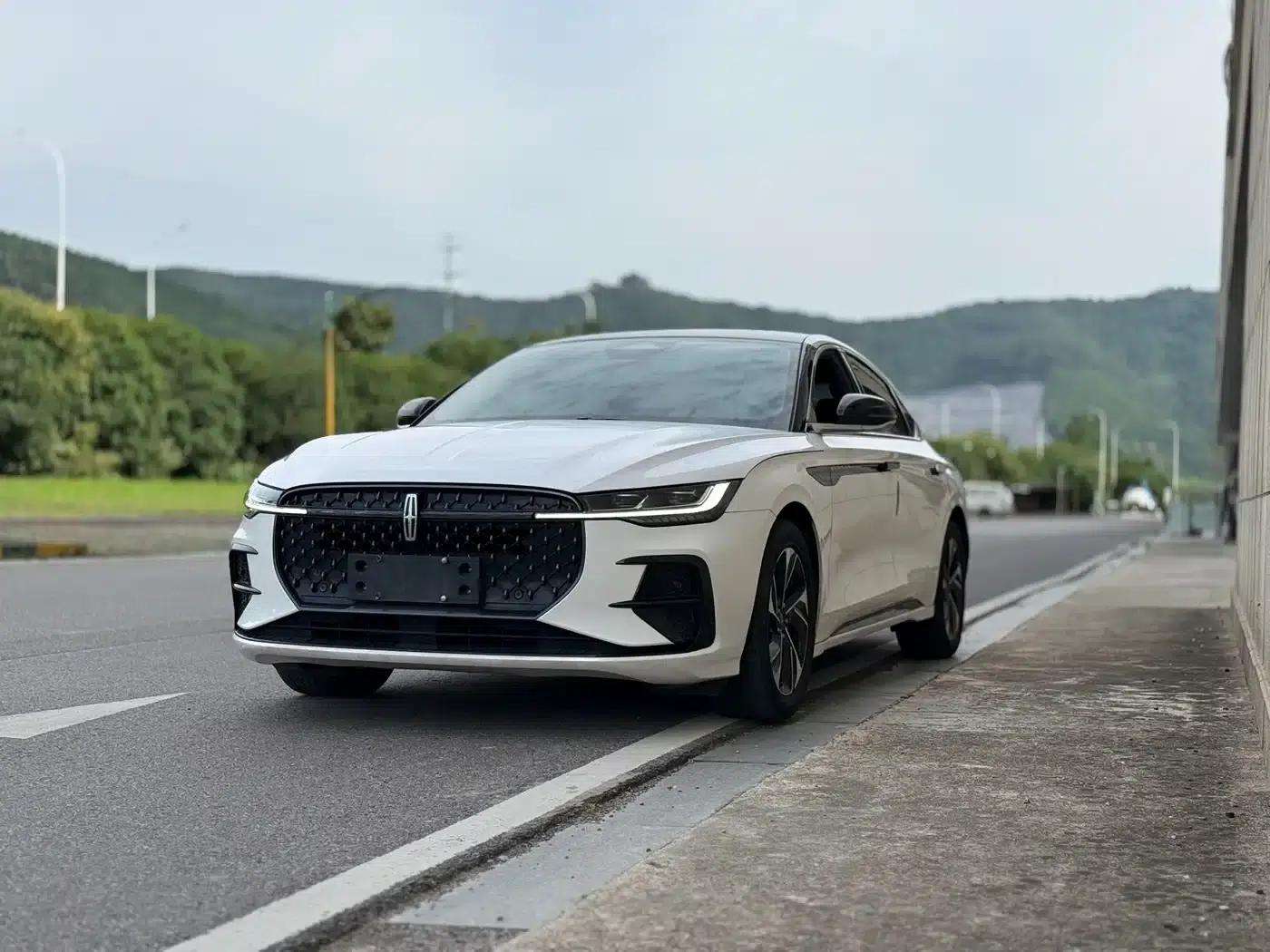 Lincoln Z 2022 Facelift iCool Premium Edition — миниатюра 1