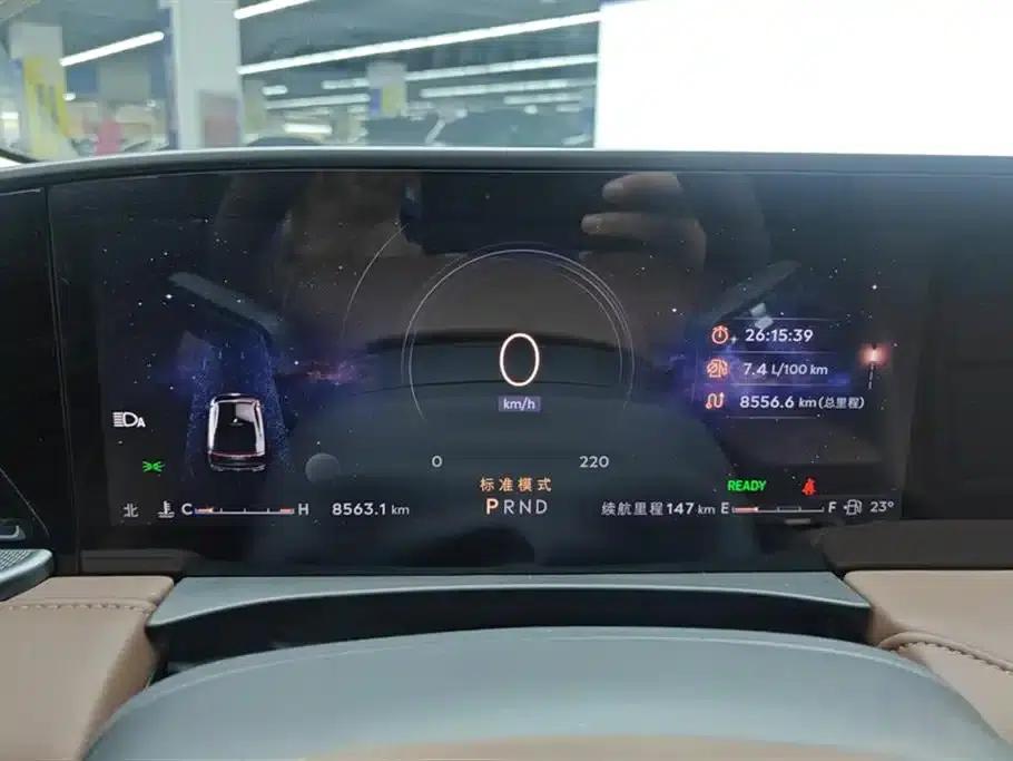 Lincoln Z 2024 2.0T Two-Wheel Drive Premium Hybrid — миниатюра 14