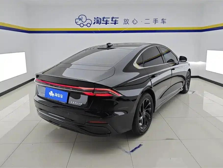 Lincoln Z 2024 2.0T Two-Wheel Drive Premium Hybrid — миниатюра 3