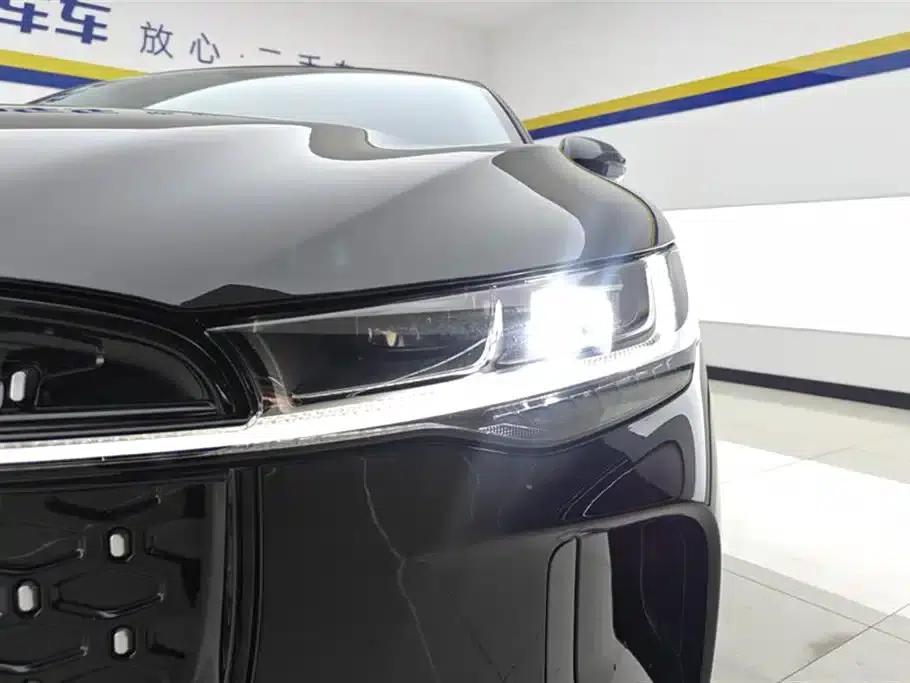 Lincoln Z 2024 2.0T Two-Wheel Drive Premium Hybrid — миниатюра 5