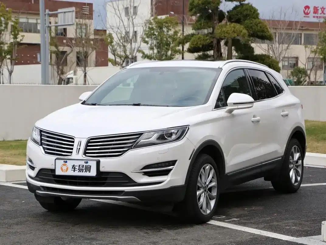 Lincoln MKC 2017 2.0T 2WD Premium Edition — миниатюра 1