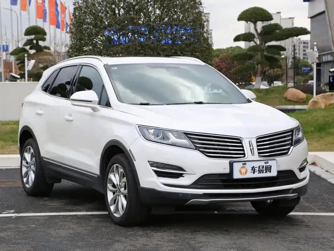 Lincoln MKC 2017 2.0T 2WD Premium Edition — миниатюра 3