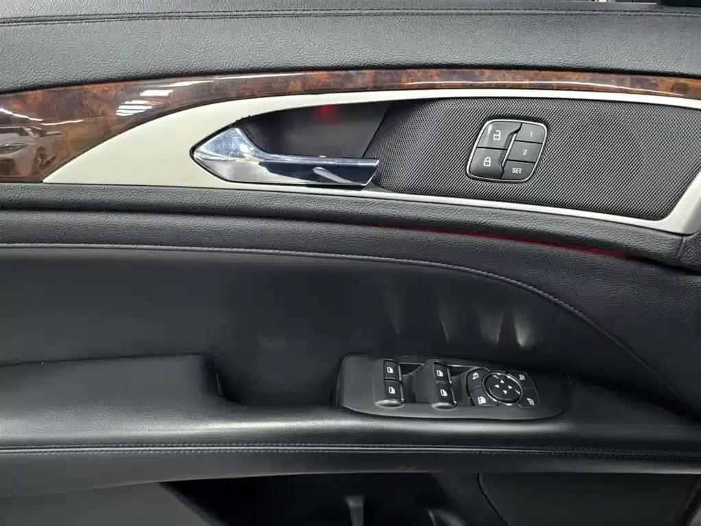 Lincoln MKZ 2020 2.0T Premium Edition — миниатюра 6