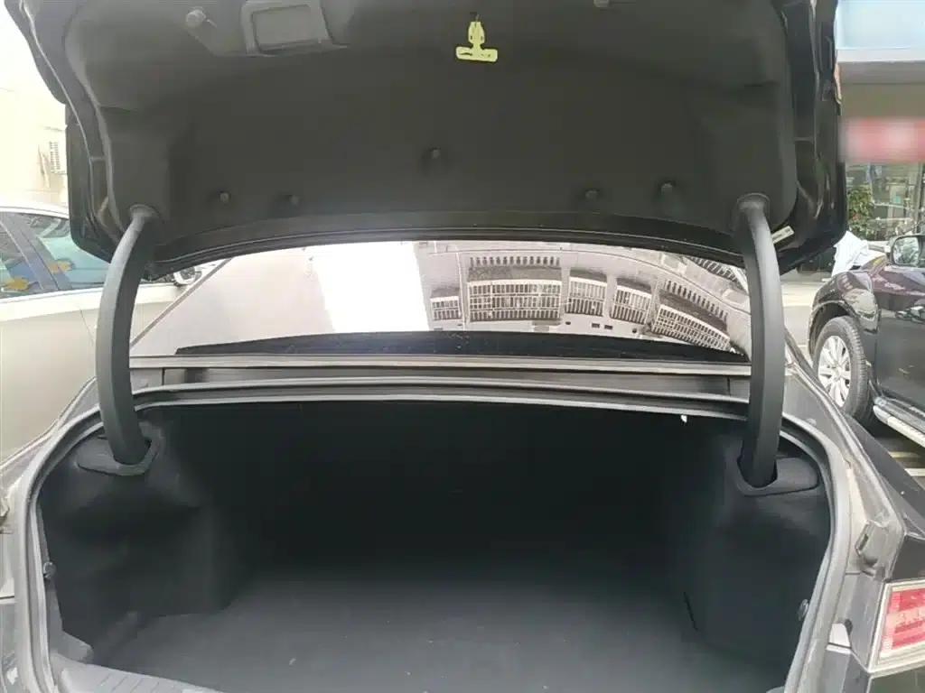 Lincoln MKZ 2020 2.0T Premium Edition — миниатюра 19