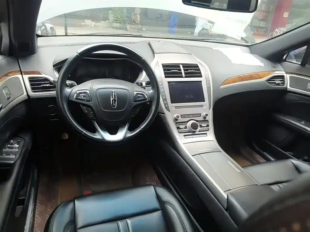 Lincoln MKZ 2020 2.0T Premium Edition — миниатюра 10