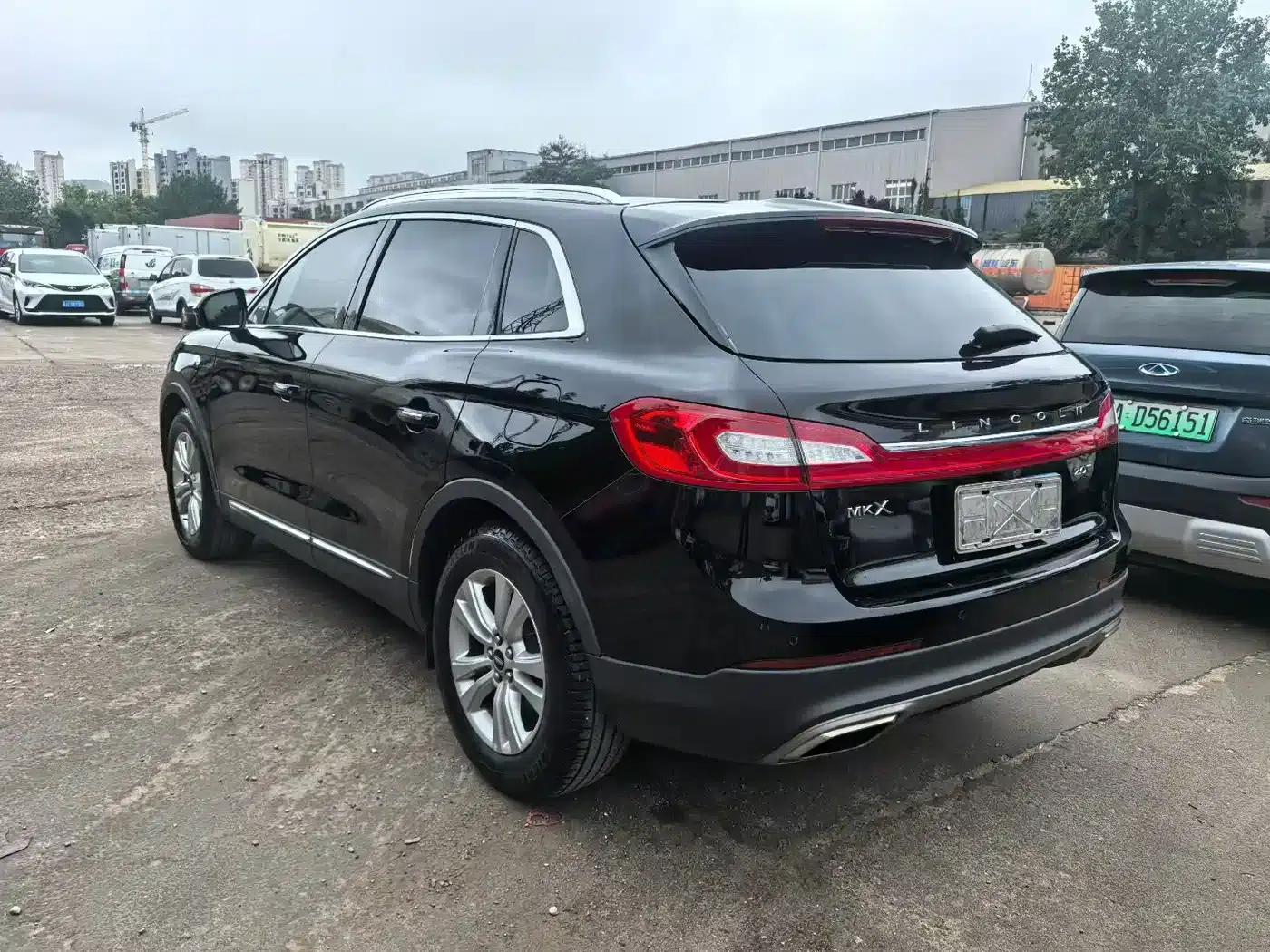 Lincoln MKX 2015 2.0T Two-Wheel Drive Premium Edition — миниатюра 4