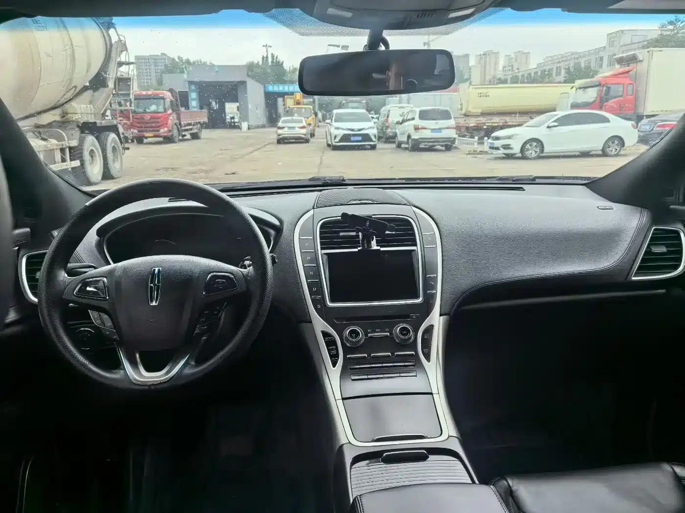 Lincoln MKX 2015 2.0T Two-Wheel Drive Premium Edition — миниатюра 9